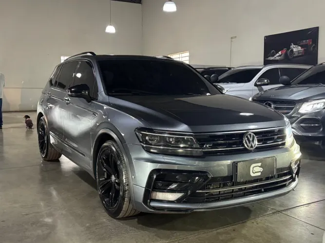 Volkswagen Tiguan Allspac R-line 300 TSI 2.0 2019