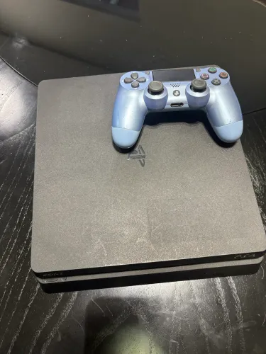 Vendo ps4 usado em ótimas condições 