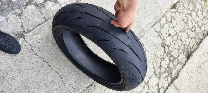 Pneu traseiro Dunlop  180 55 para MT 07 