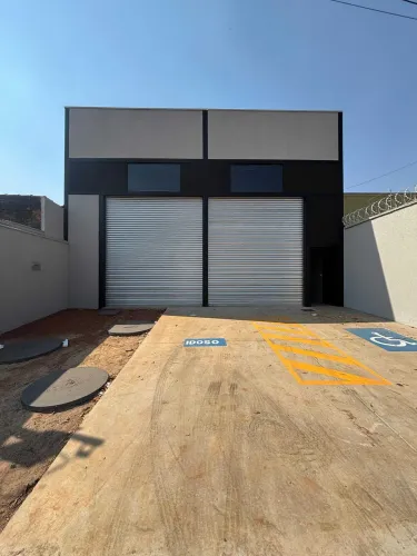 Pavilhão comercial novo no Jardim das Rosas