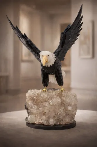 Escultura Águia em Pedra Natural Base de Cristal 2,4kg - Peça Luxo Decoração Exclusiva