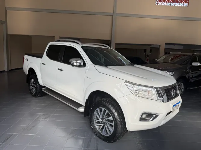 Nissan Frontier LE CD 4X4 2.3 Bi-TB Diesel Aut. 2022