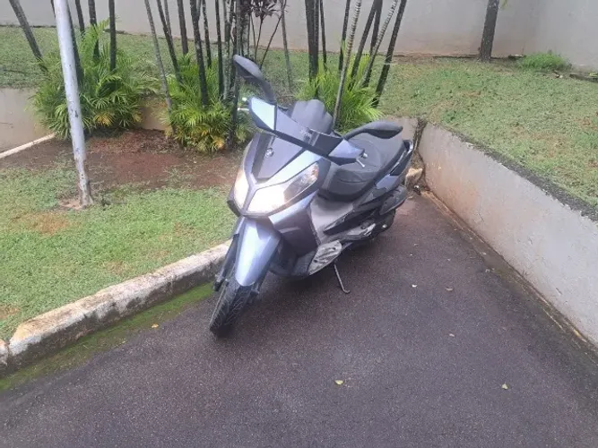 Vendo ou Troco CITYCOM 300i