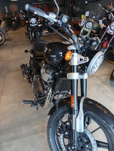 SUPER METEOR 650