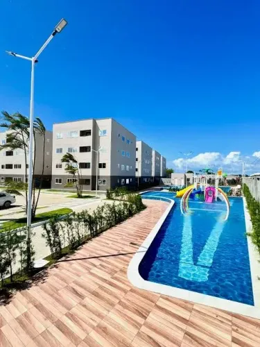 Apartamento em condomínio fechado próximo a praia!