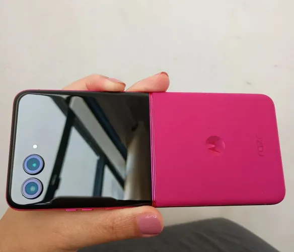 Vendo Moto RAZR 40 ultra 8gb e 256gb