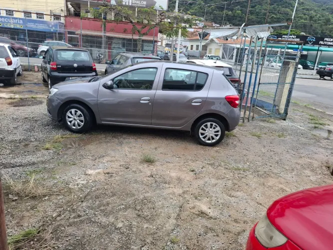 Renault Sandero Zen Flex 1.0 12V 5P Mec. 2021