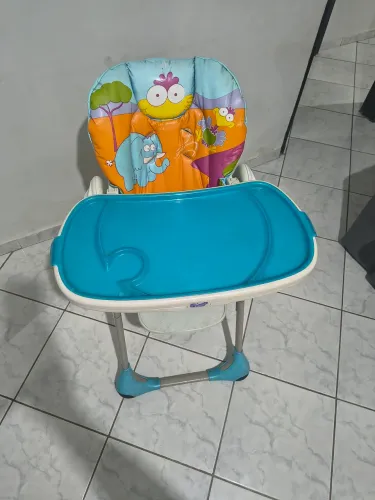 Cadeira de alimentação Chicco Polly 2 em 1