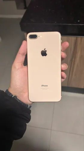 iPhone 8 Plus 