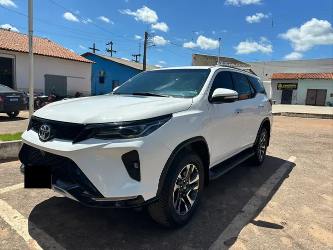 Toyota Hilux SW4 SR 4X2 2.7/ 2.7 Flex 16V Aut. 2017