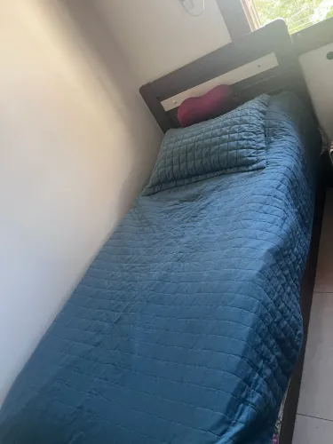 Cama bicama com compartimento