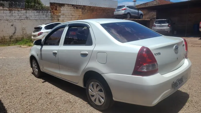 Toyota Etios X Sedan 1.5 Flex 16V 4P Aut. 2020