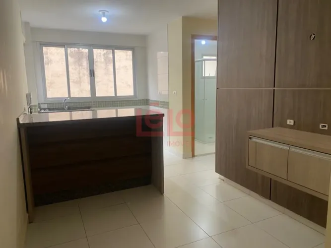 Apartamento semi mobiliado próximo à UEM com garagem e lazer completo na Zona 07