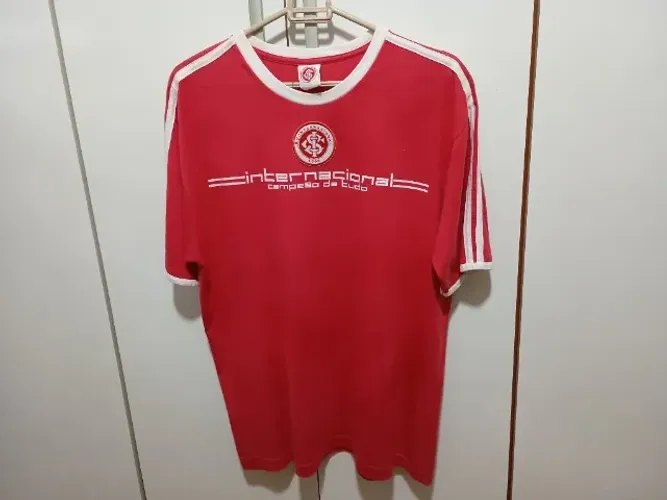Camiseta S. C. Internacional Campeão de Tudo - Tamanho G