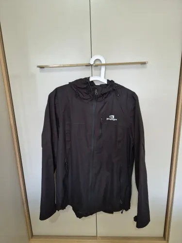 Jaqueta Impermeável Galápagos G<br> <br>Impermeável<br> <br>Feminina<br> <br>Darwin<br> <br>2.0<br> <br>-<br> <br>Preta