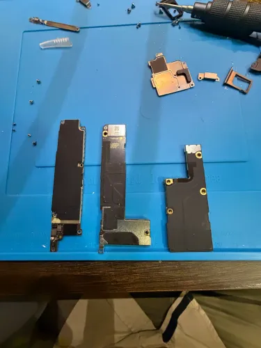 ? Lote 3 Placas Originais iPhone 12 / XR / XS - Retirada de Componentes