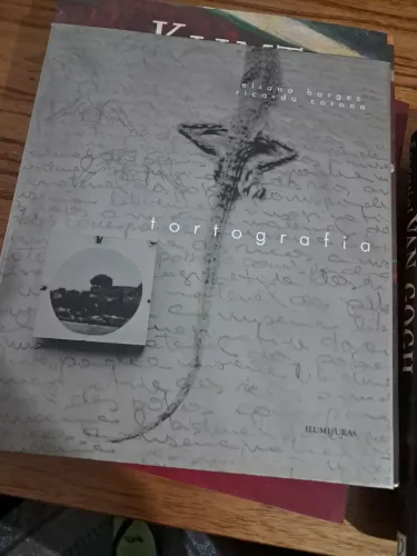 Livro (TORTOGRAFIA)