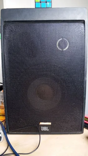 Par de monitores jbl 
