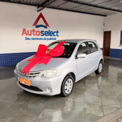 Toyota Etios XS 1.3 Flex 16V 5P Mec. 2013