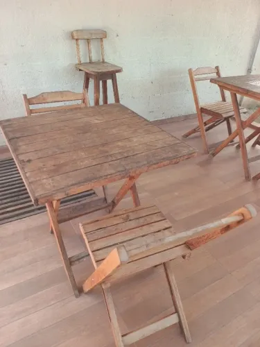 Conjunto de Mesa de Bar