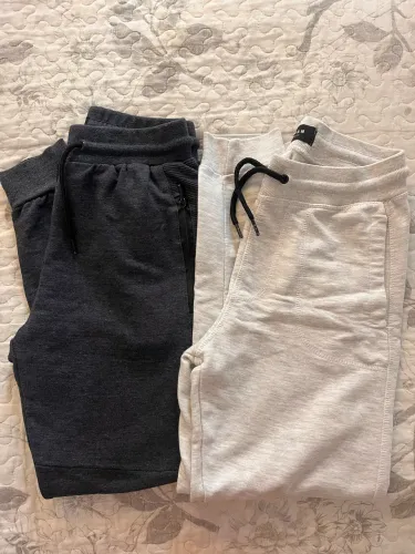 2 calças de moletom Lefties TAM P ( super novas)