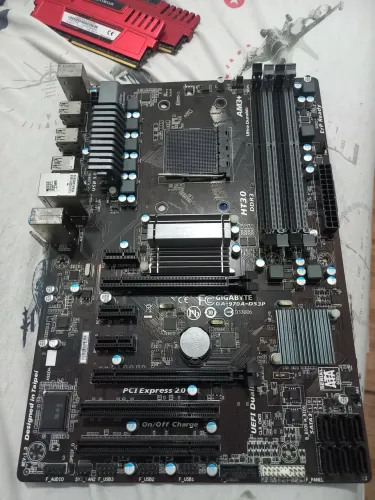 vendo placa mãe e memórias ram