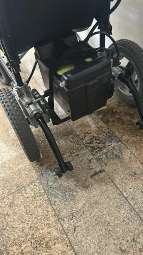 CADEIRA DE RODAS MOTORIZADA ORTOBRAS