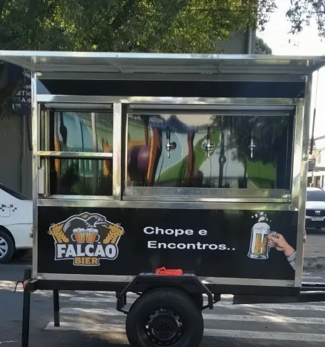 CHOPERIA SOBRE RODAS (COMPLETO: REBOQUE, TORNEIRAS, MANÔMETROS, CILINDROS, MANGUEIRAS...