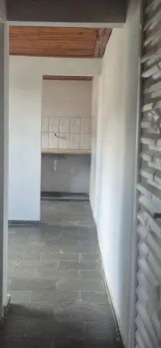 Aluga barraco de 4 comodos B Agua Branca