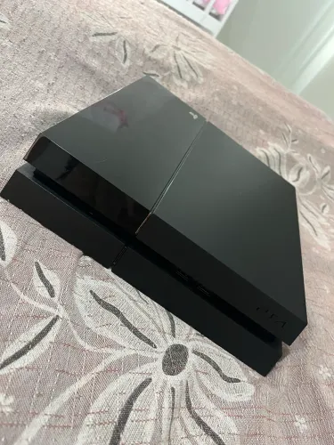 Ps4 500 Gb mais jogos mídia digital 