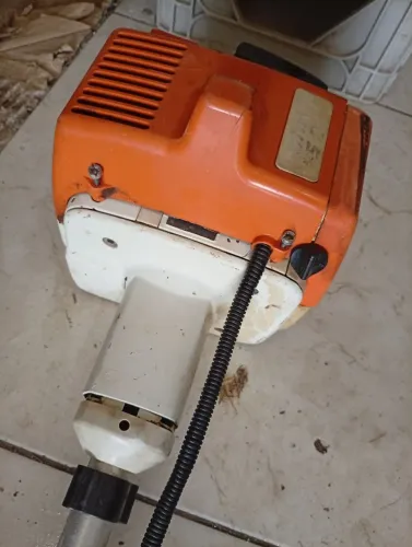 Roçadeira Sthil FS220