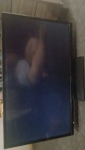 VENDO TV PRA RETIRA PEÇAS