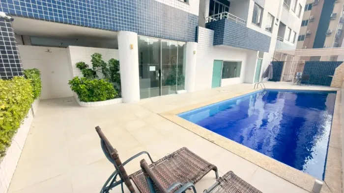 Vendo Apartamento reformado com 03 quartos no Edifício Lagoa Azul Renascença. R$ 700.000