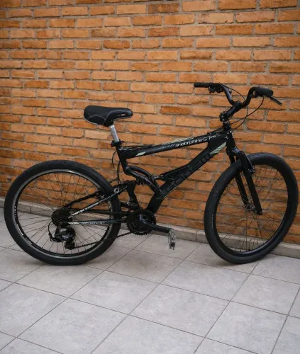 Bicicleta aro 26 full suspension