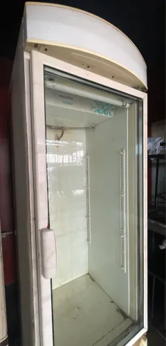 Expositor refrigerado Vertical 