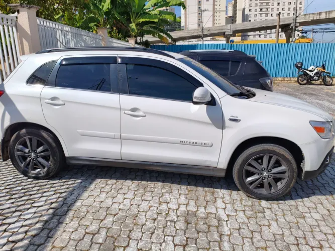 Mitsubishi ASX 2.0 16V 4X4 160cv Aut. 2012