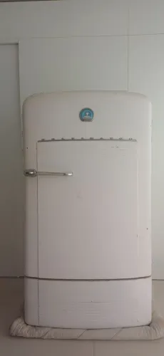 Geladeira kalvinator dos anos 50
