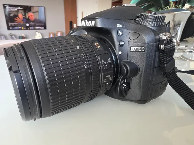 Câmera Fotográfica Nikon D7100