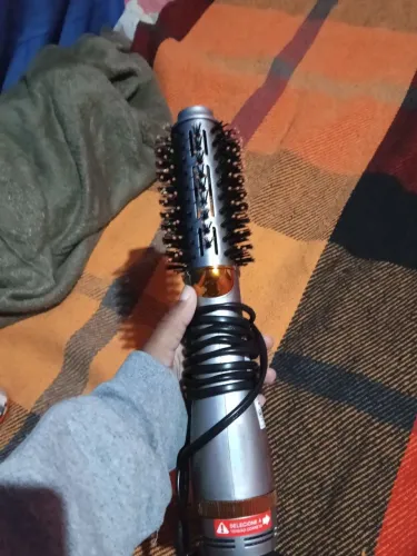 Escova secadora