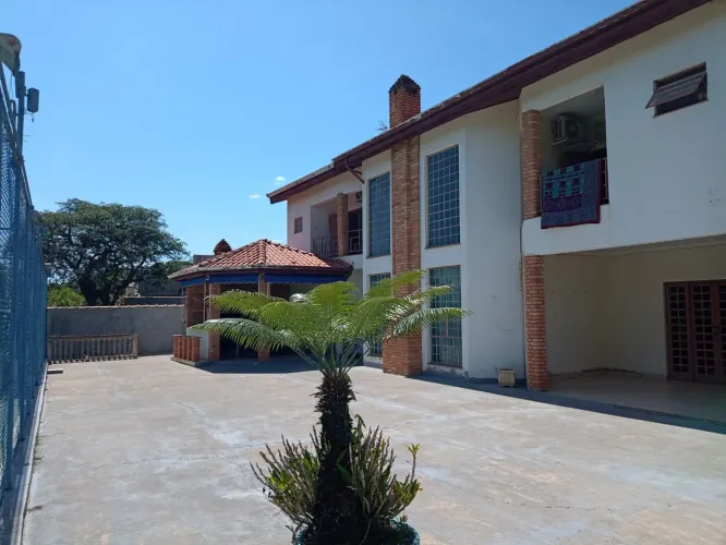 Chacara 875m² 5 Dormitórios Condomínio Aquarius - Araçoiaba da Serra