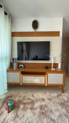 Painel de TV com rack integrado