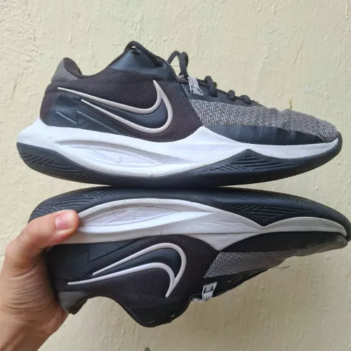 Tênis Nike Precision 6 VI - Mais de 600 reais na loja
