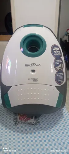 Aspirador de pó Britânia