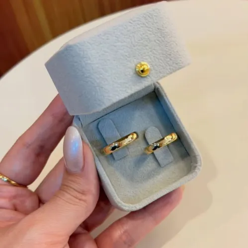 Alianças banhadas a ouro para noivado e casamento 