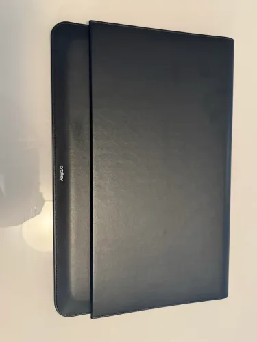 Orbitkey Hybrid Laptop Sleeve 14" - Preto - Compatível com MacBook Pro