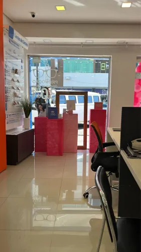 Vendo Ótica em funcionamento 