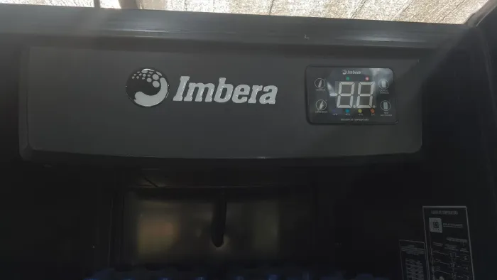 Cervejeira IMBERA 569L Full Black 220v