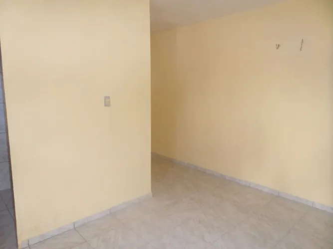 Alugo kitnet em Nerópolis, uma suíte, sala /cozinha conjugado