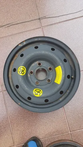 Roda original Nissan 5 furos