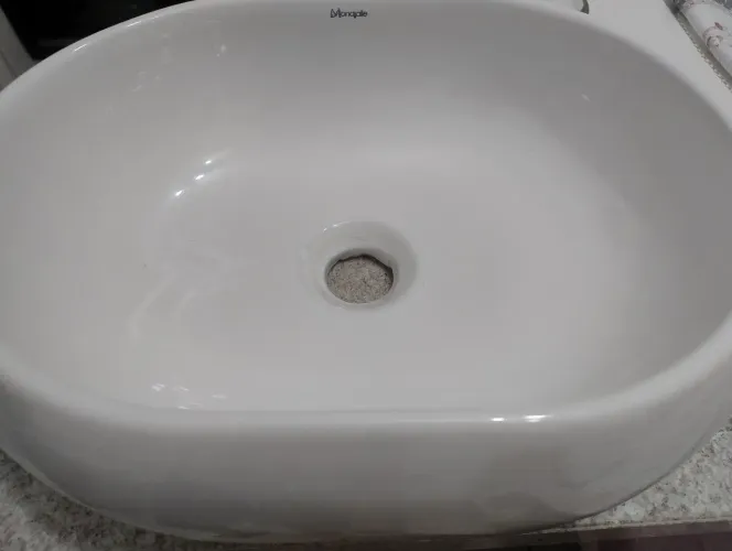 Cuba Lavabo de Apoio Oval Branca Ceramica 45,5x35x13,5cm - Paraty - La Bella Griffe
